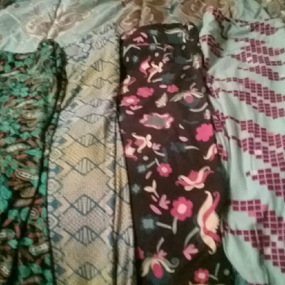 BNWT lularoe is and tc leggings